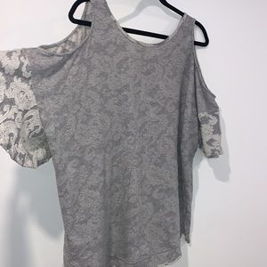 Free People Open Shoulder Top Gray and White Damask Print Medium